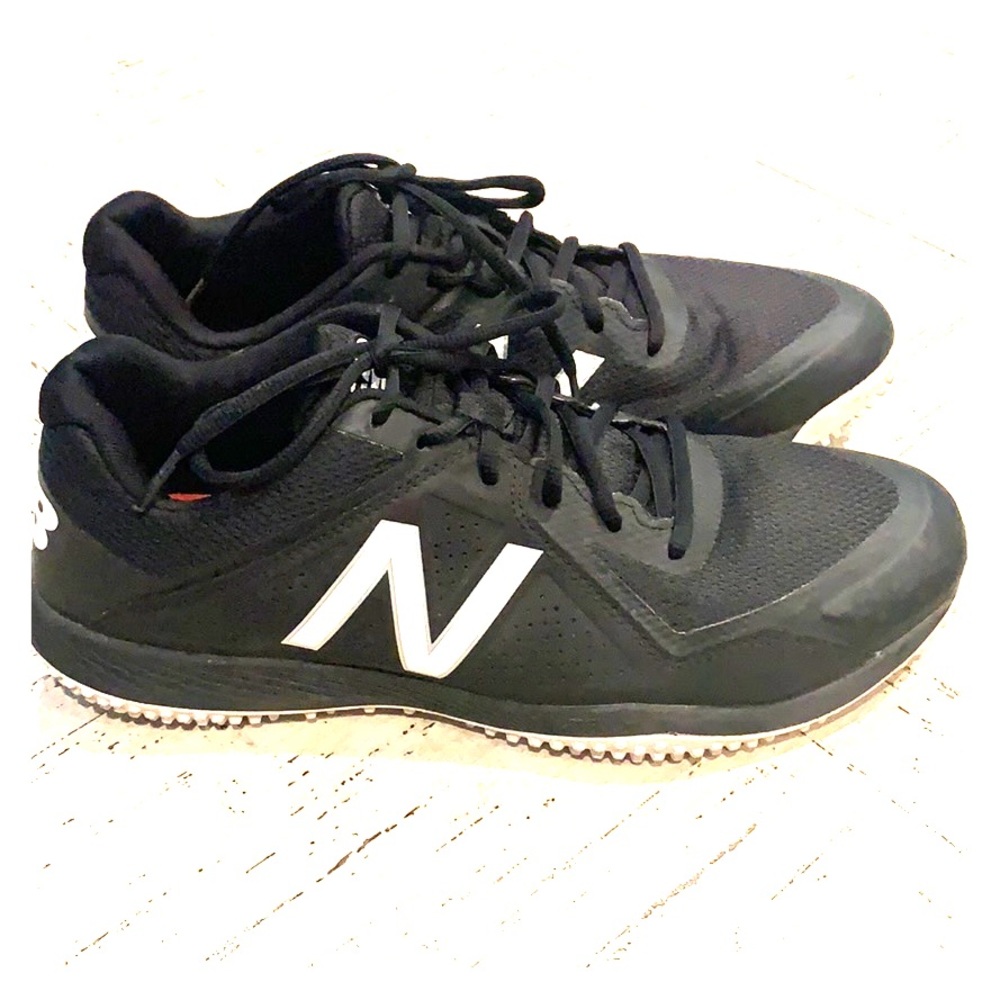 Mens New Balance Tennis Shoes size 11